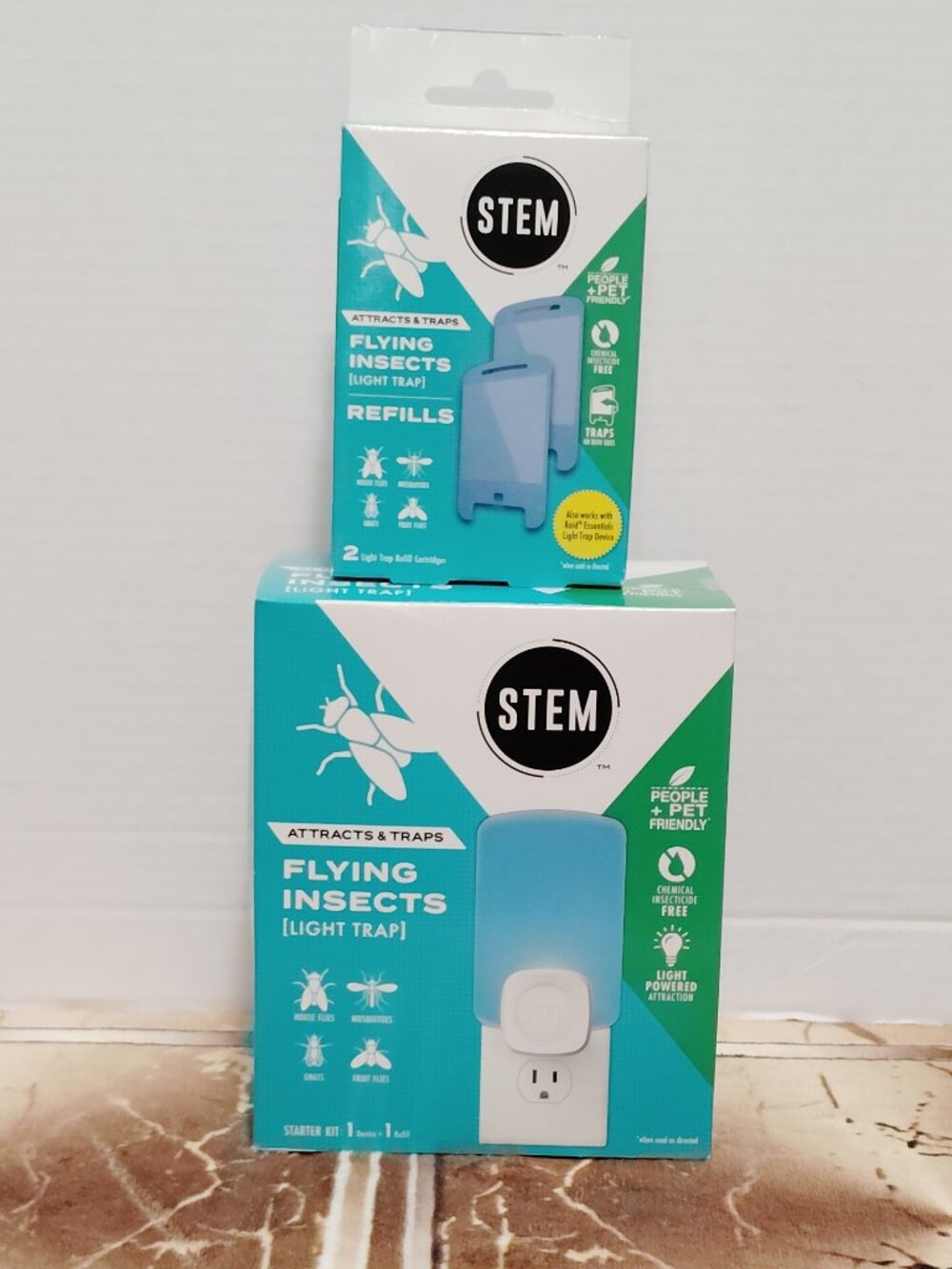 STEM Flying Insect Light Gnat & Fly Trap Starter Kit - 1 Light Trap 3 Cartridges